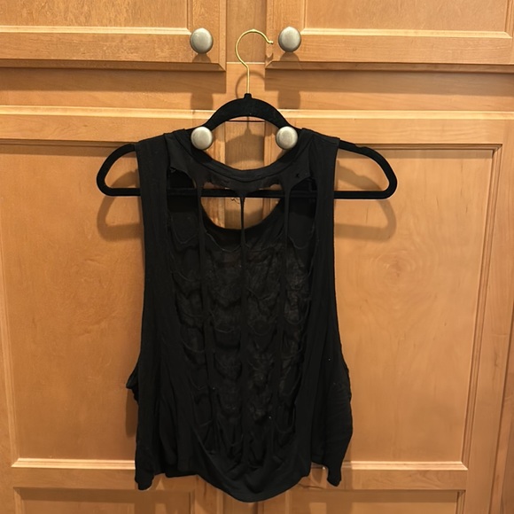 Skull 💀and Roses 🥀 - Picture 2 of 3